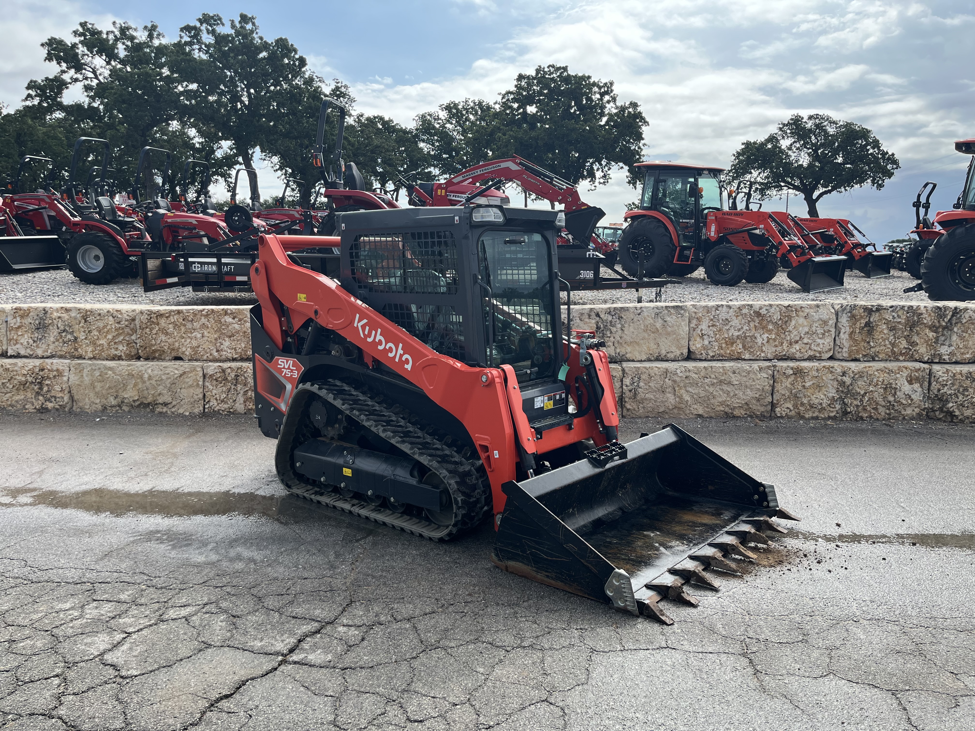 Kubota SVL75-3