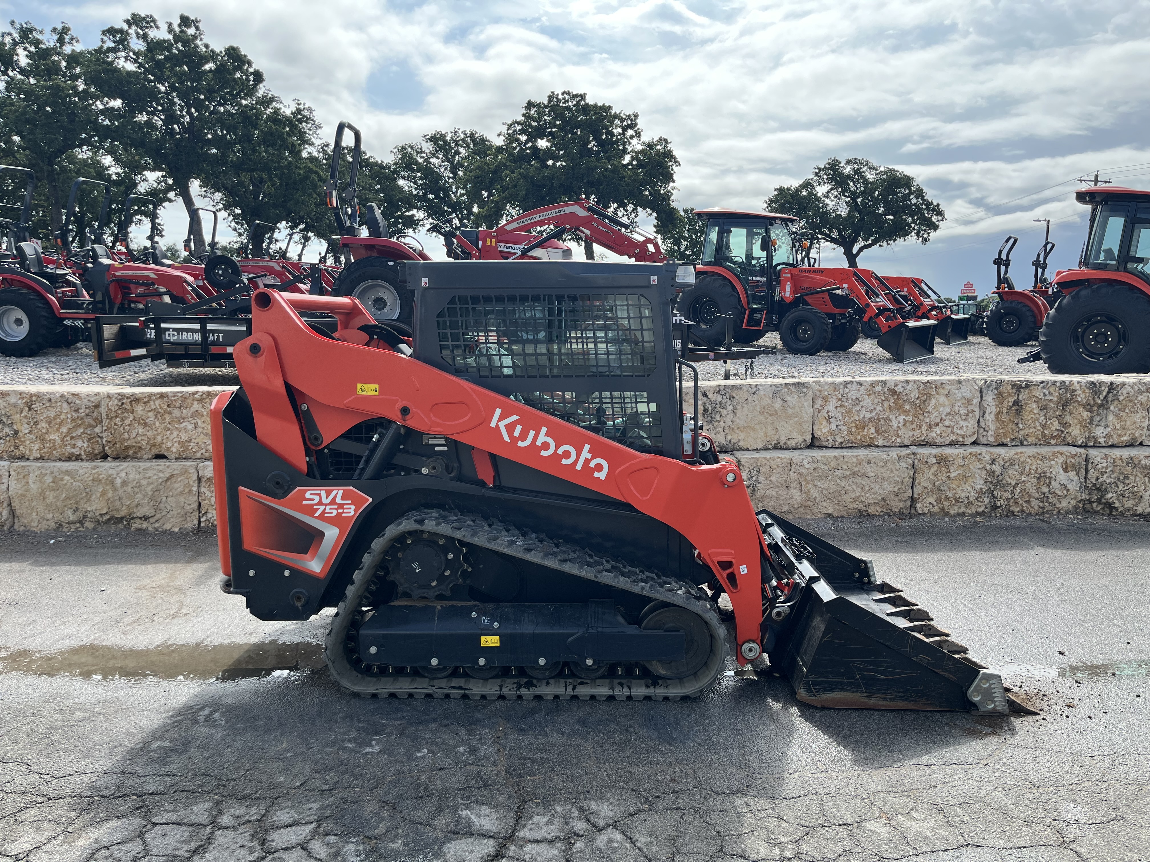 Kubota SVL75-3