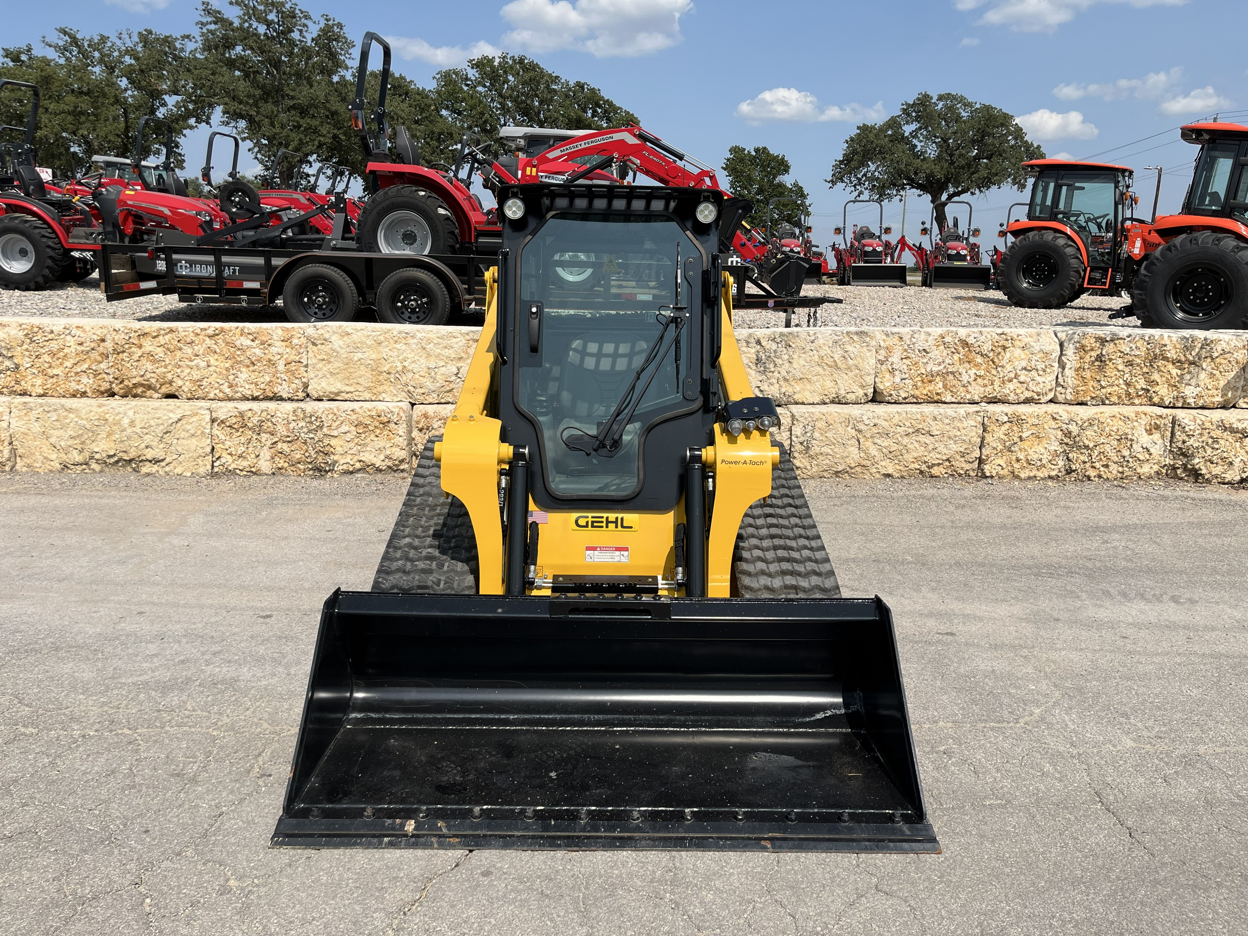 2026 GEHL RT195 COMPACT TRACK LOADER CONSTRUCTION