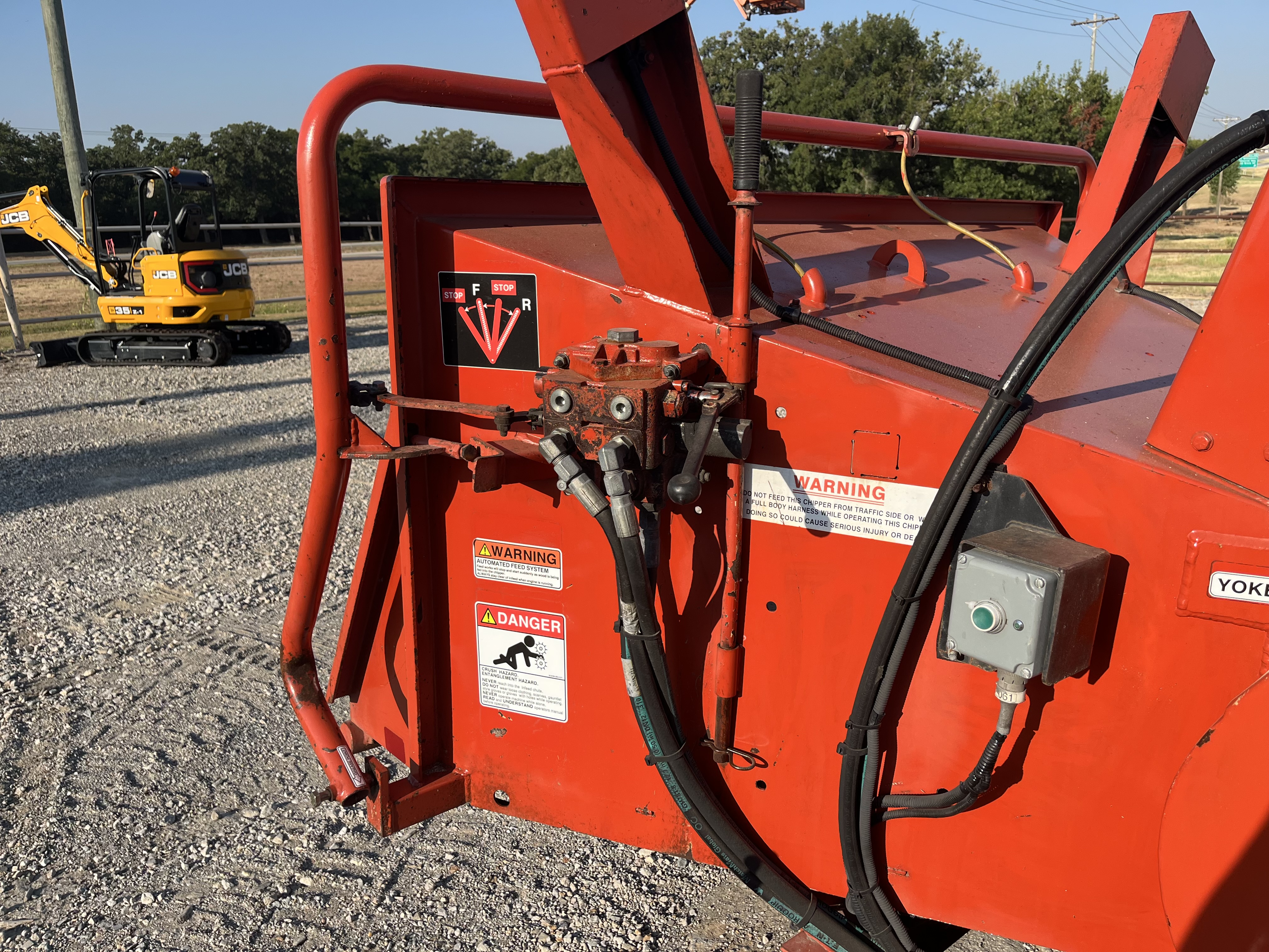 2017 MORBARK M12RX BEEVER WOOD CHIPPER CONSTRUCTION