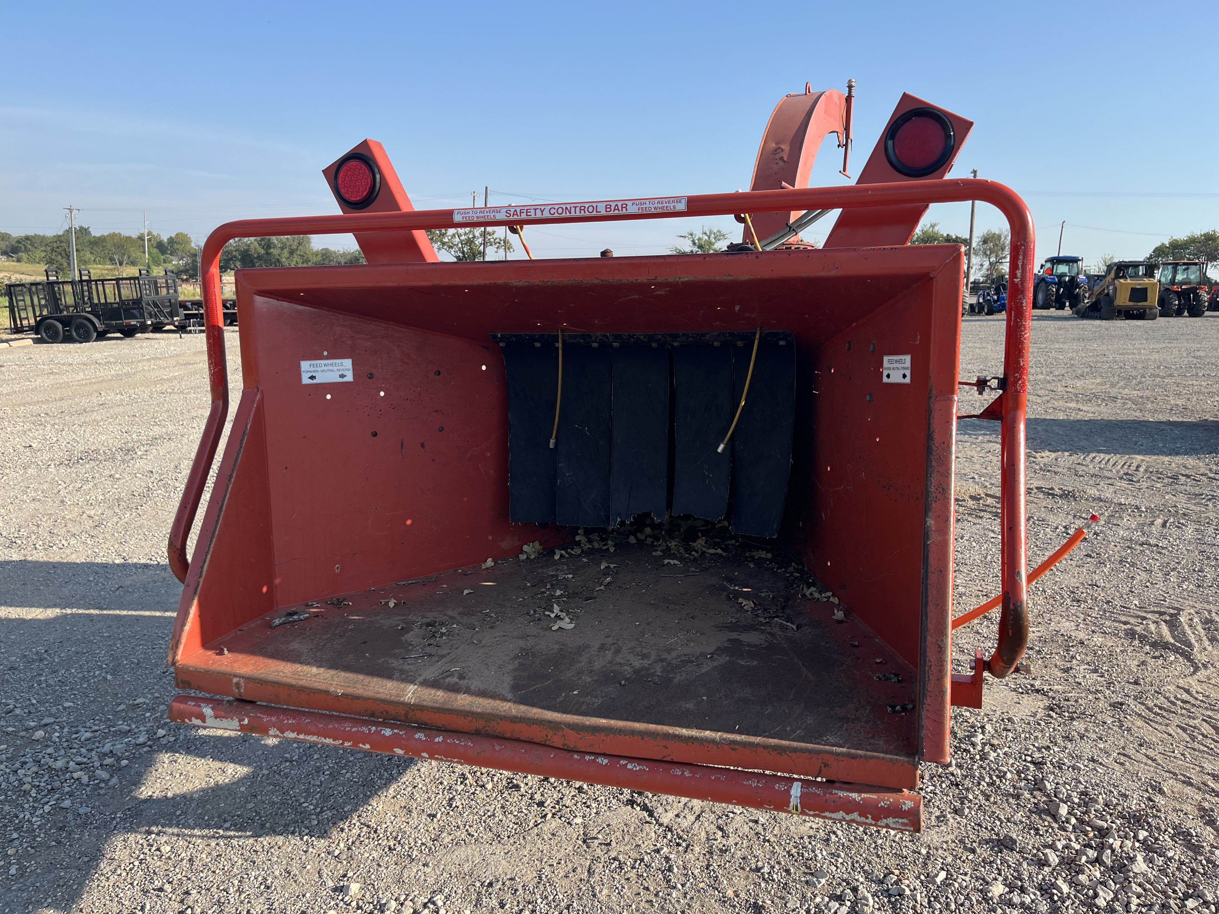 2017 MORBARK M12RX BEEVER WOOD CHIPPER CONSTRUCTION
