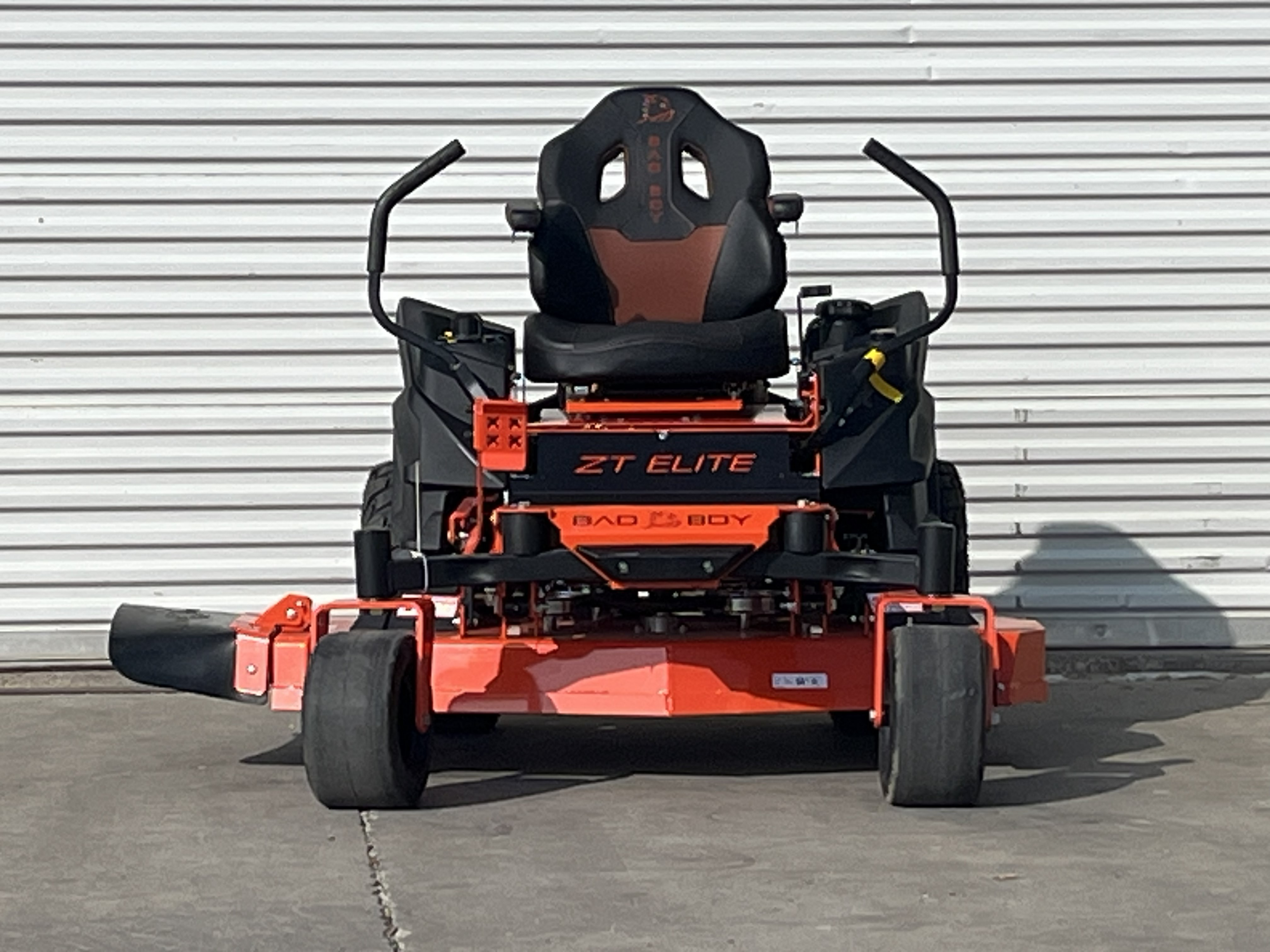 2026 BAD BOY MOWER 48" ZT ELITE W/ KAWA FR730V ZERO TURN