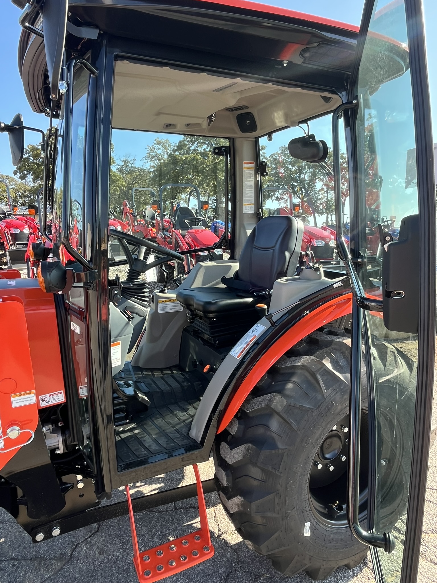 2026 BAD BOY TRACTOR 4035CHIL W/ INDUSTRIAL TIRES & LOADER TRACTOR