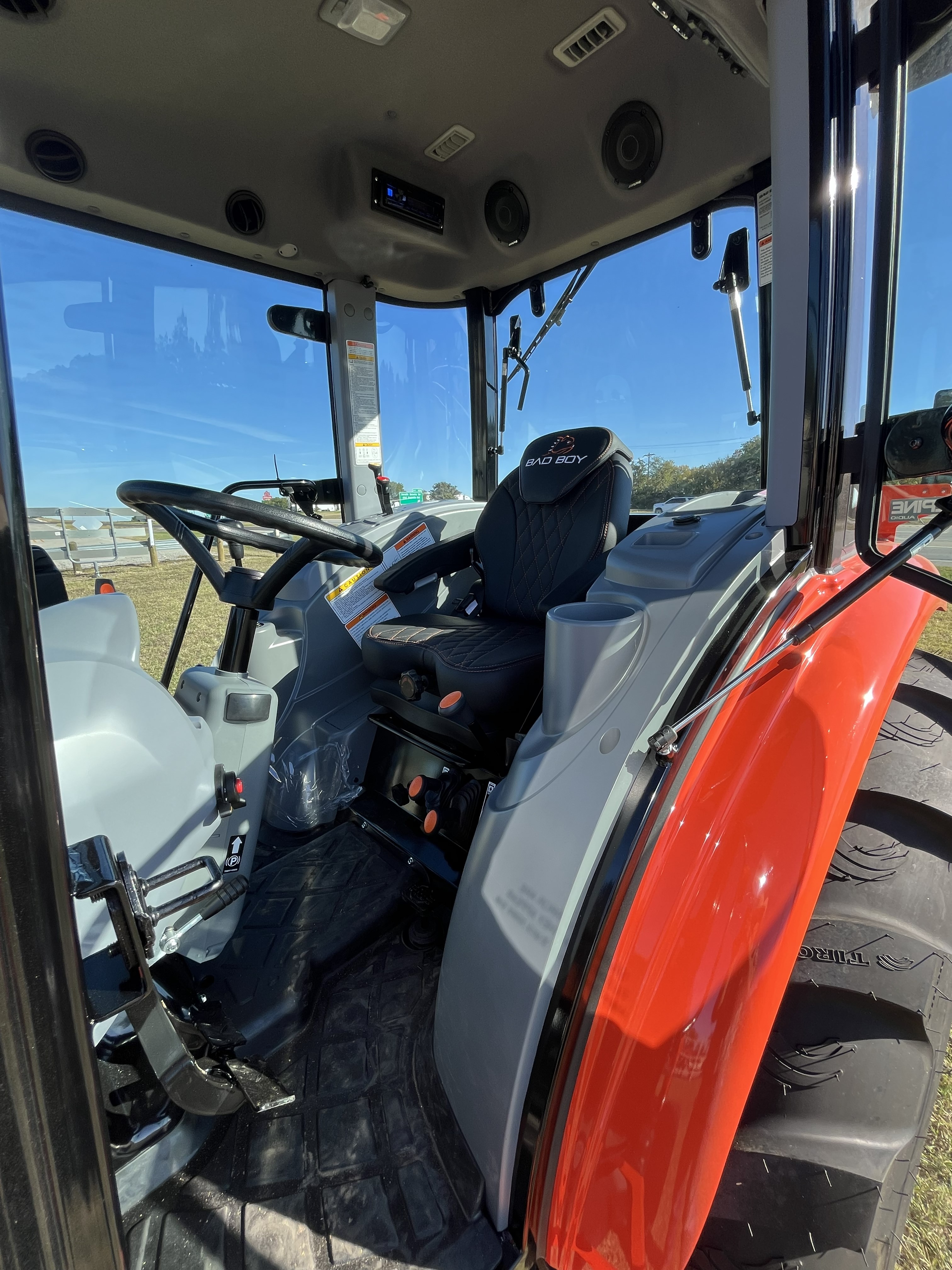 2026 BAD BOY TRACTOR 5055 TRACTOR W/ CAB & 72" BUCKET TRACTOR