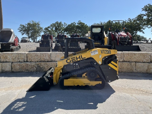 2026 GEHL VT230 OPEN CAP Skid Steer