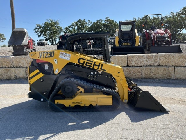2026 GEHL VT230 OPEN CAP Skid Steer