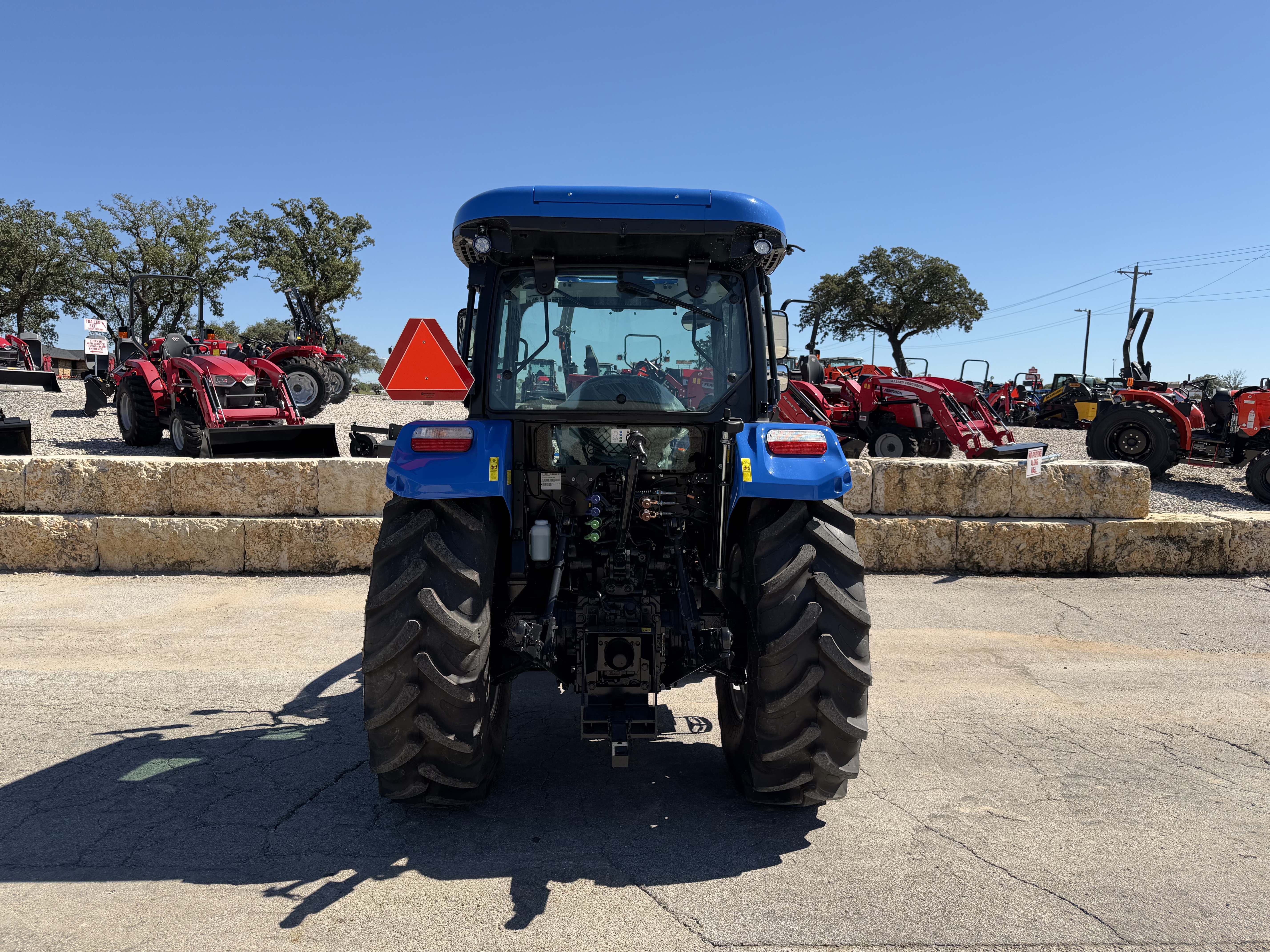 2026 New Holland Tractor WORKMASTER 100 W/ CAB & 84" BUCKET TRACTOR